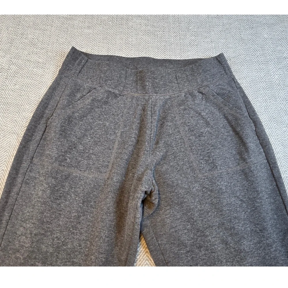 St Johns Bay Active Womens Medium Gray Heather Straight Leg Yoga Pants Pockets